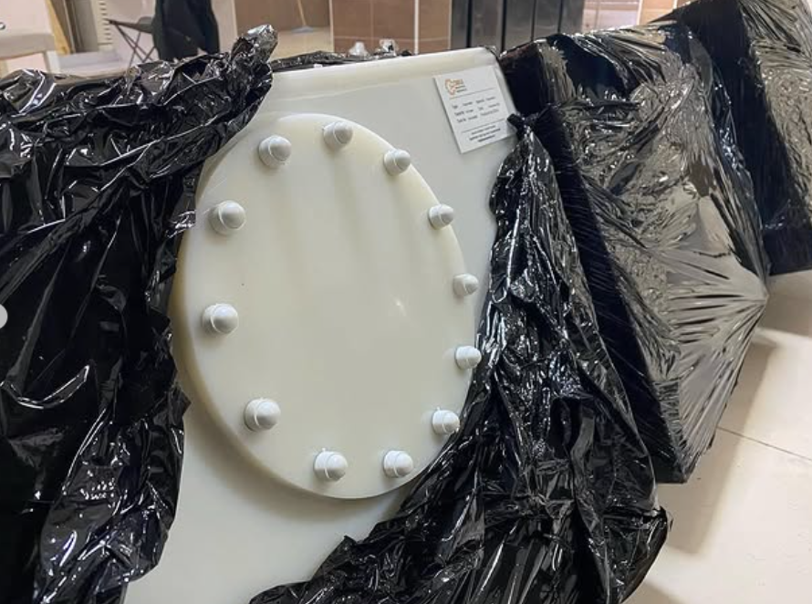 PE Tank 4